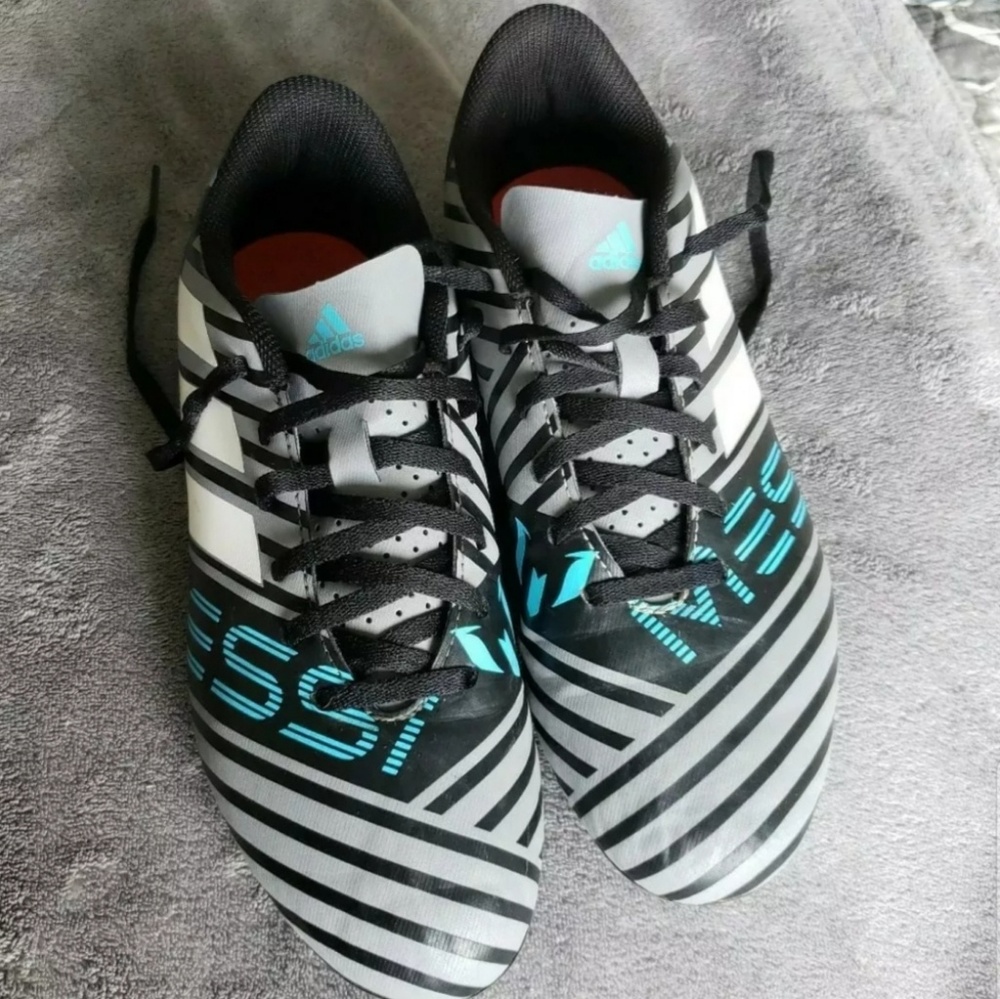 Adidas Messi Soccer Cleats size 6